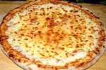 Пицца “Кватро формаджио”